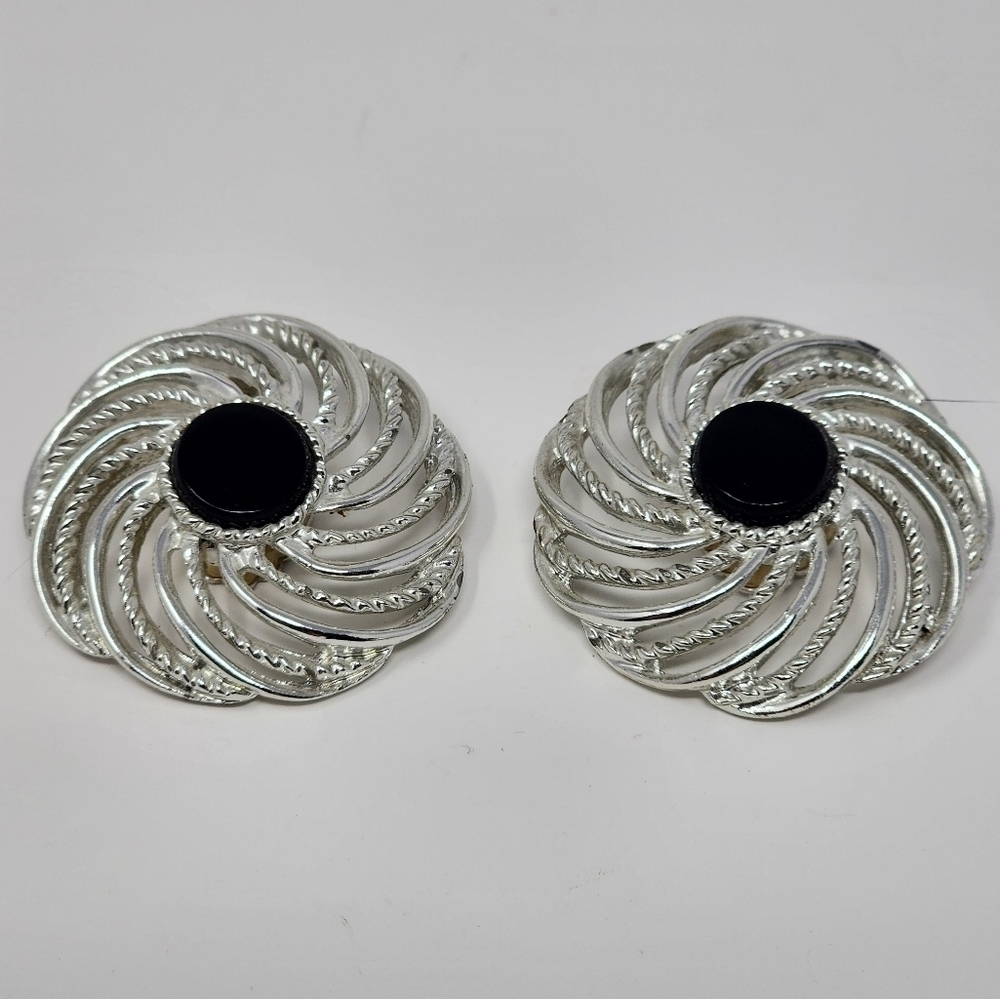 SARAH COVENTRY VINTAGE 1966 MYSTIC SWIRL CLIP-ON EARRINGS - Picture 4 of 4